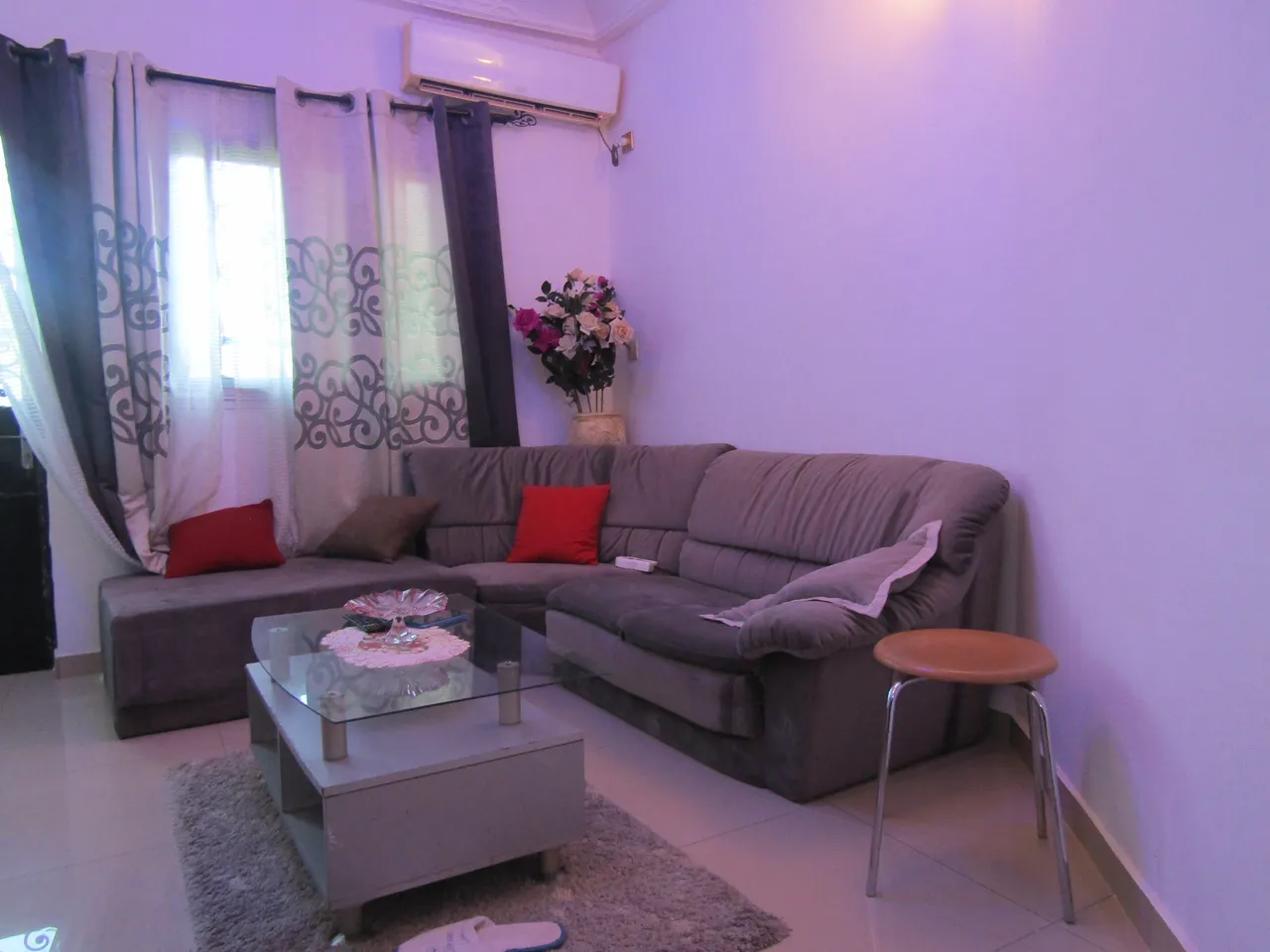 Studio Meublé Bonamoussadi , Douala (4/10)