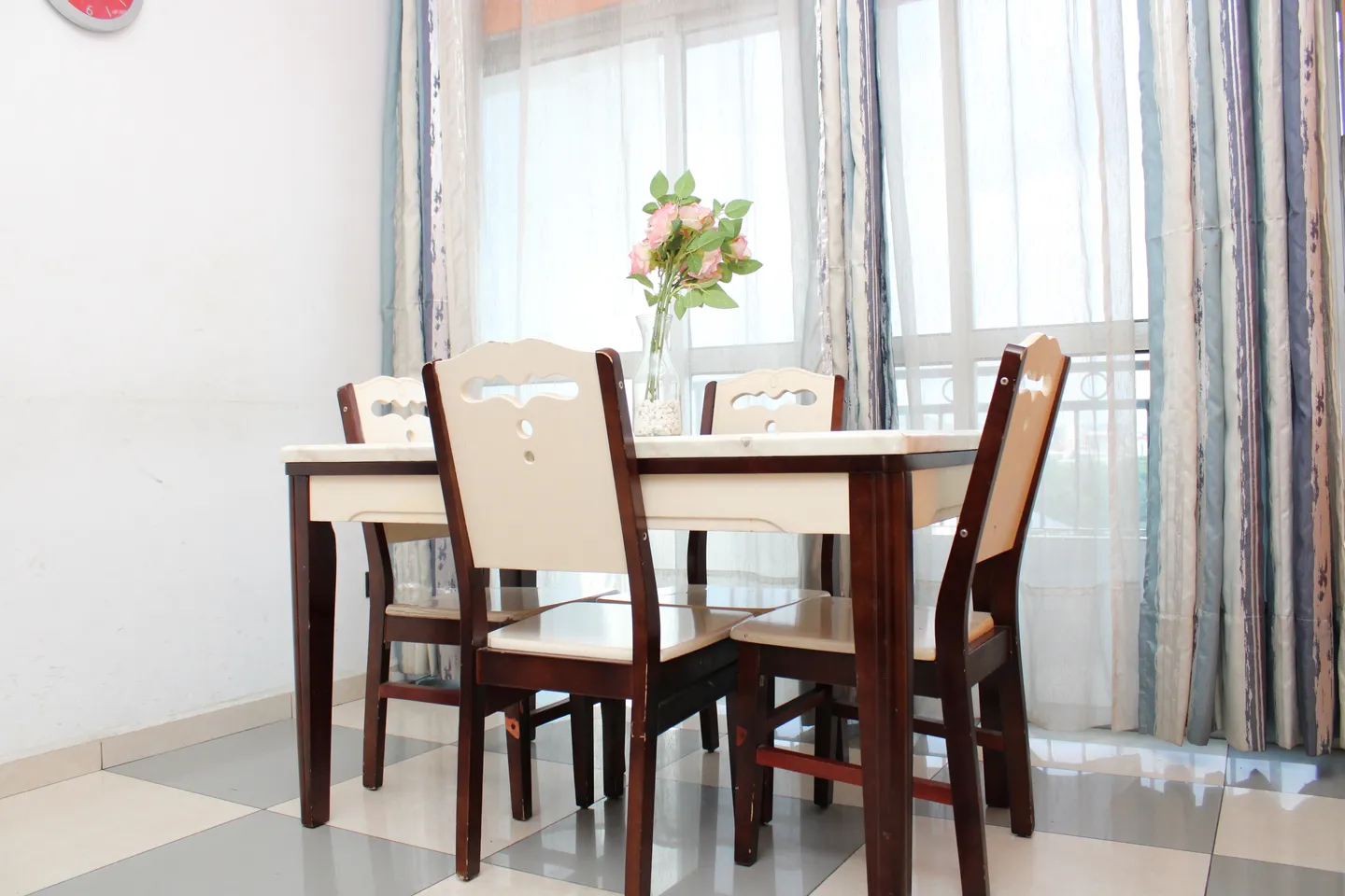 Appartement Meublé Bonamoussadi, Douala (6/14)