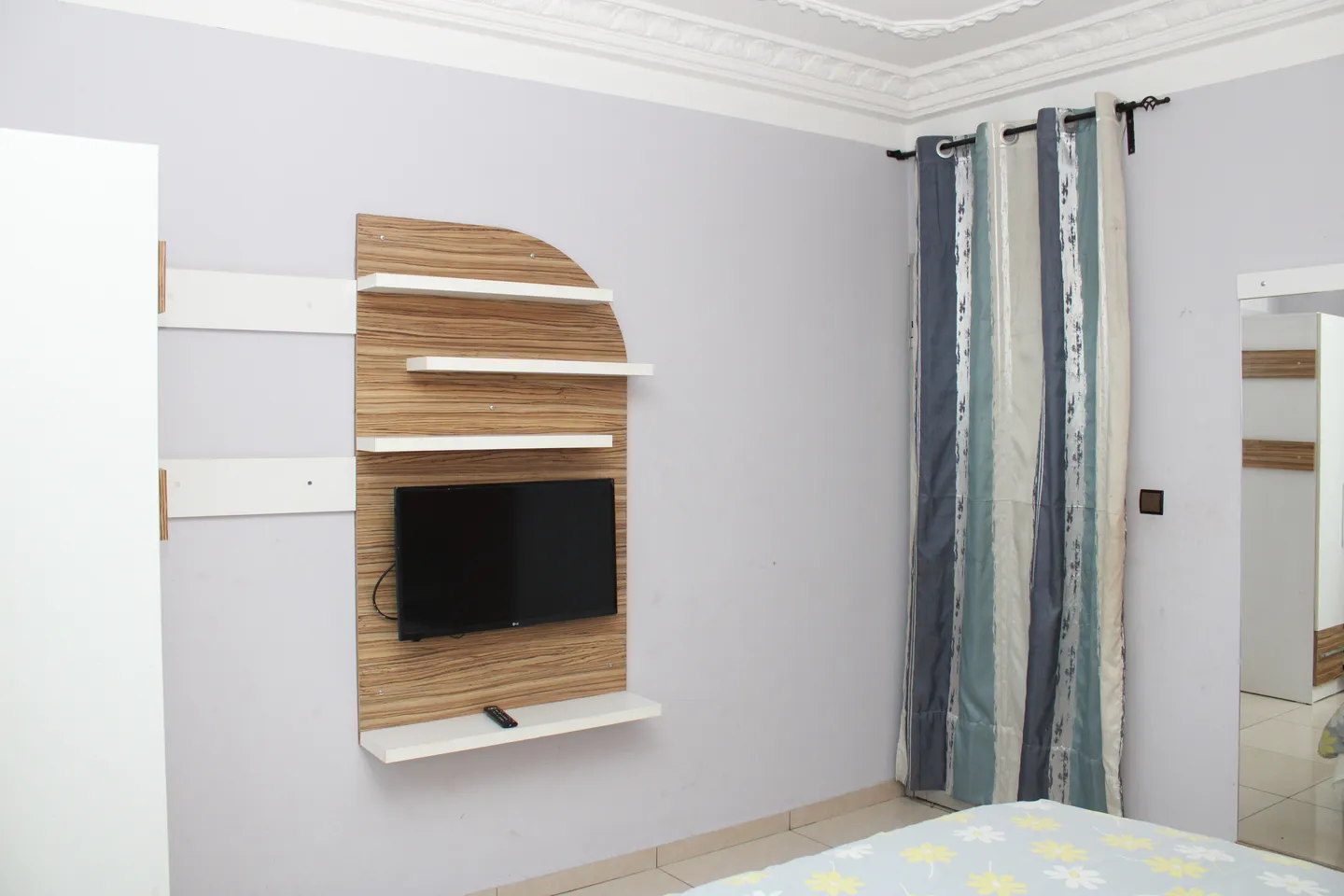 Appartement Meublé Bonamoussadi, Douala (9/14)
