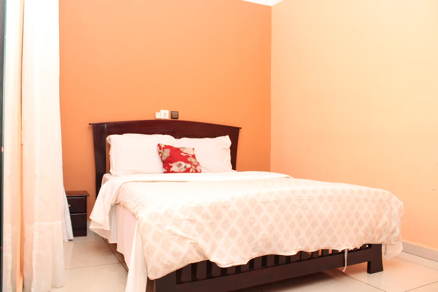 Appartement Meublé Bonamoussadi, Douala (2/10)