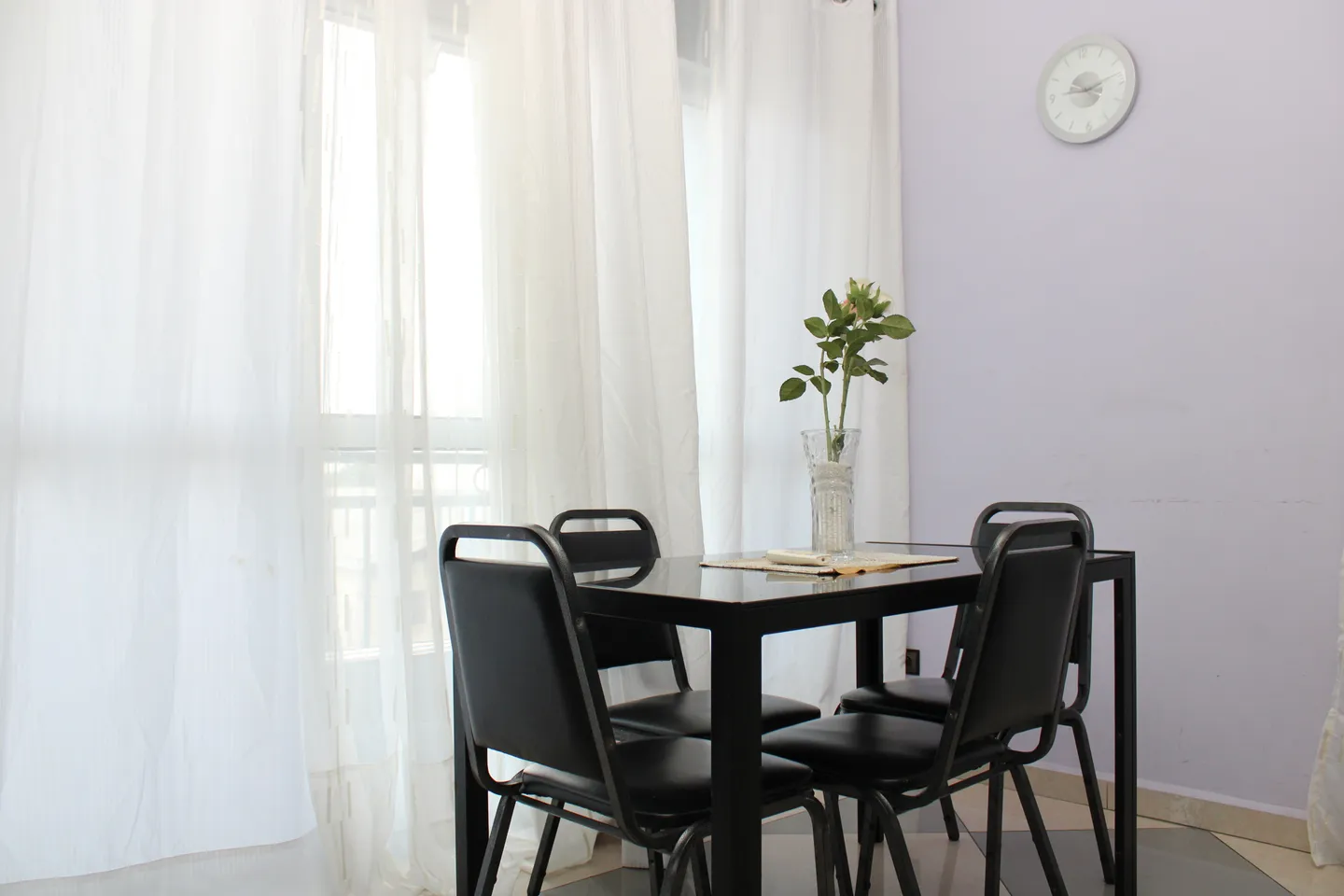 Appartement Meublé Bonamoussadi, Douala (4/10)