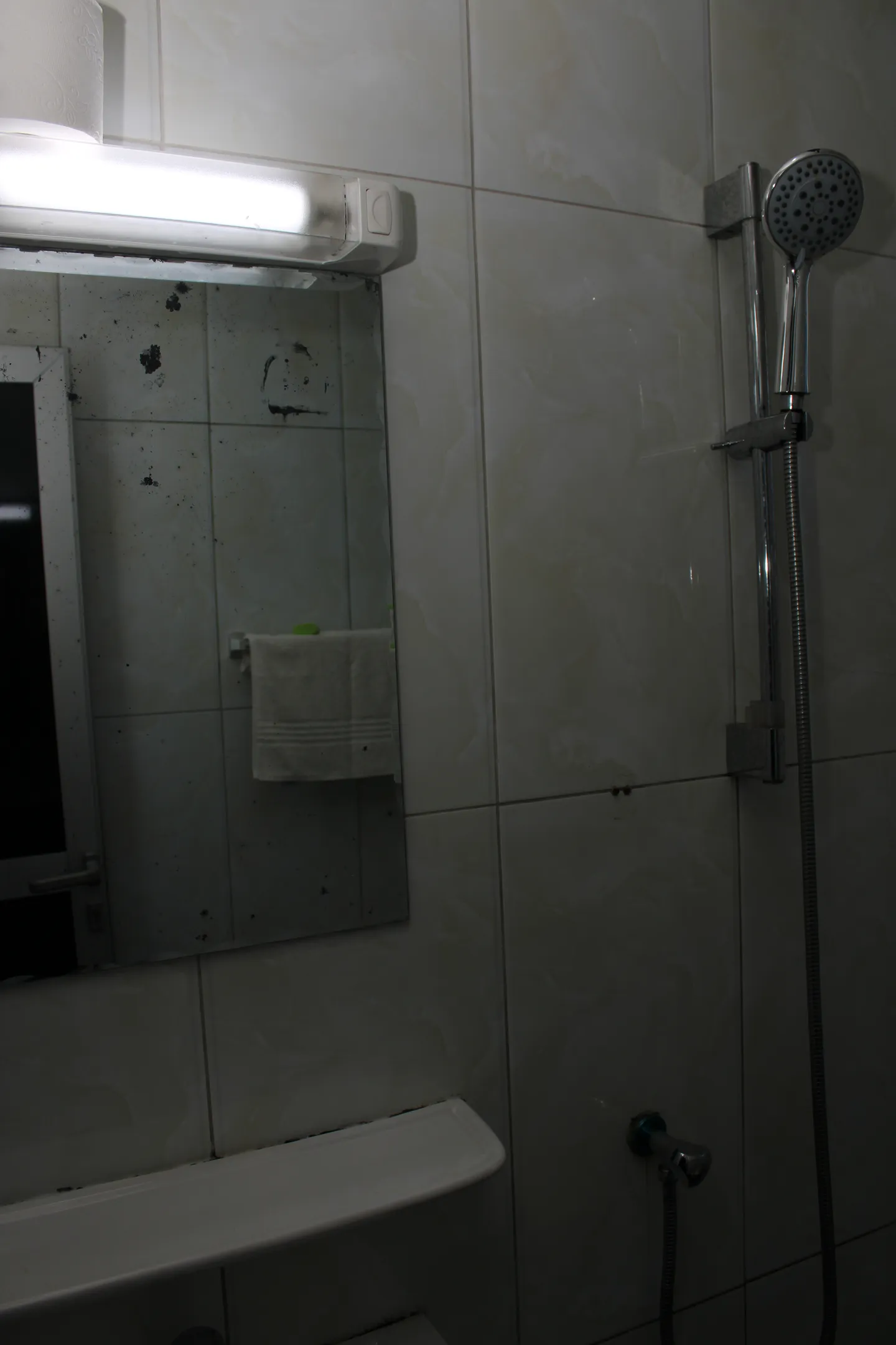 Appartement Meublé Bonamoussadi, Douala (5/10)