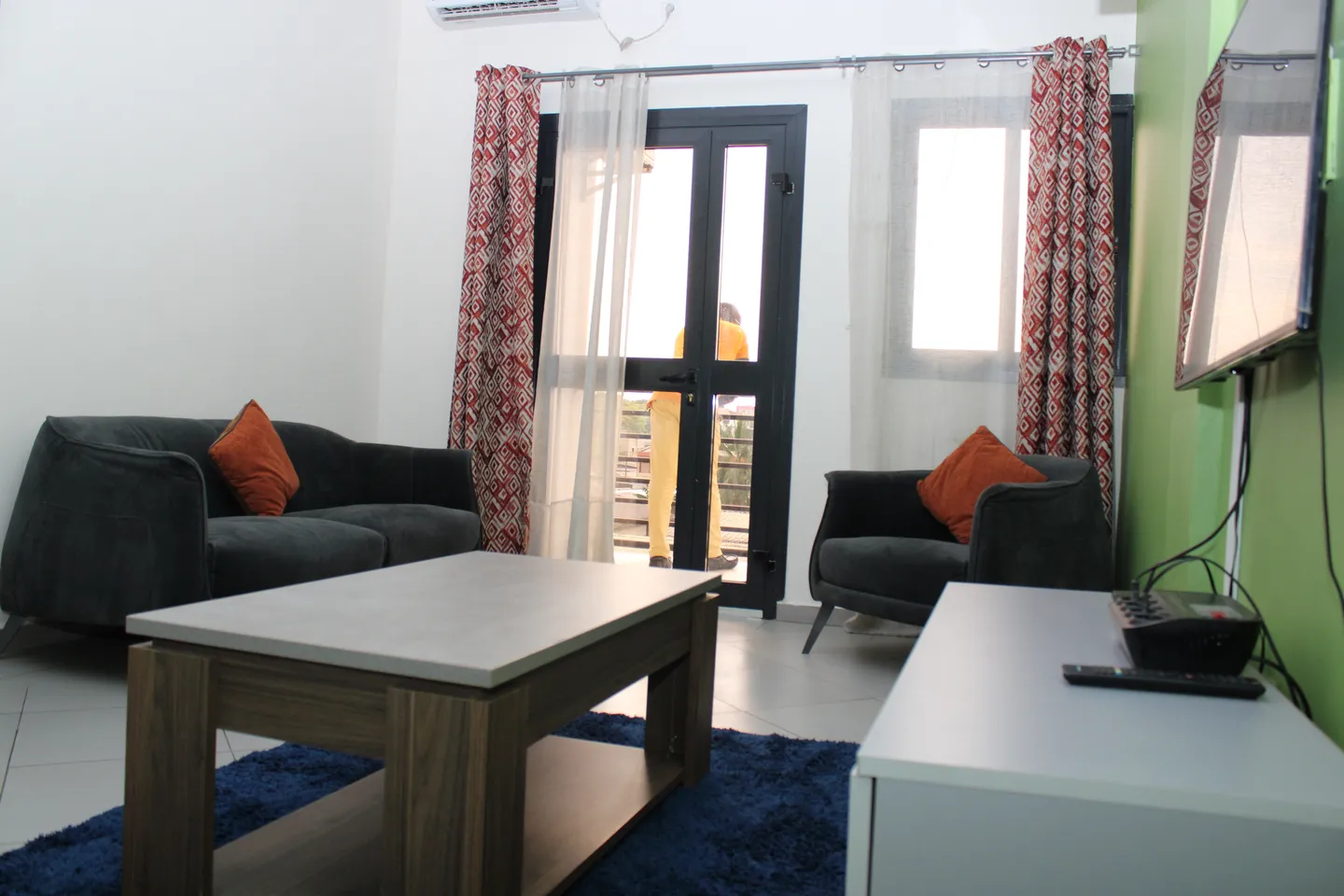 Studio Meublé Bonamoussadi, Douala (1/11)