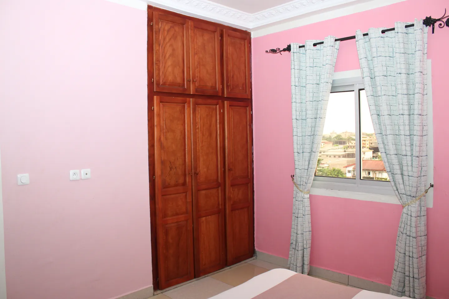 Studio Meublé Bonamoussadi, Douala (5/9)