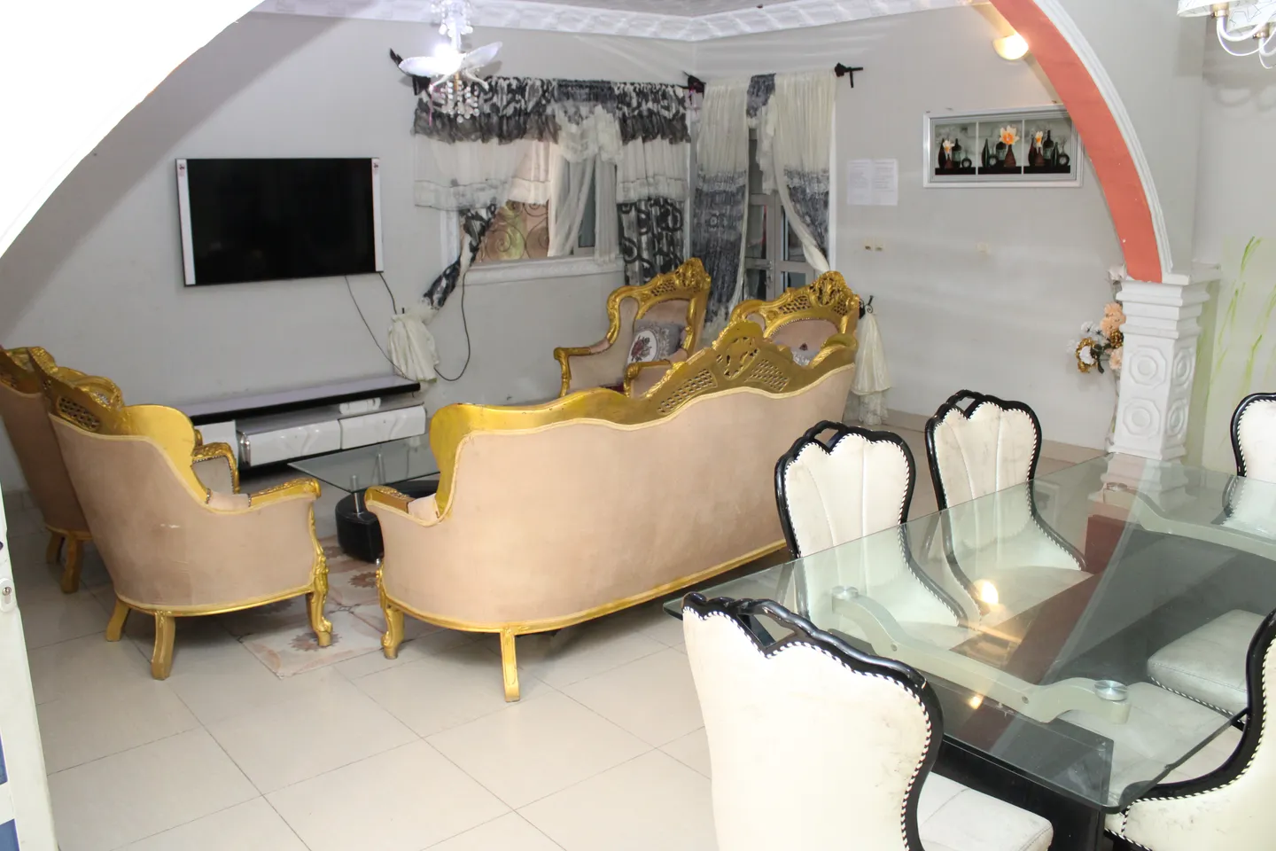 Appartement Meublé Ndobo Bonaberi , Douala (7/12)