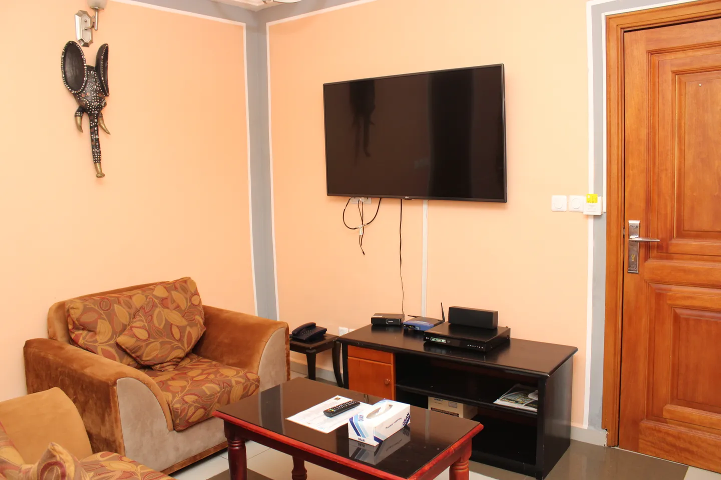 Appartement Meublé Denver Bonamoussadi, Douala (1/20)