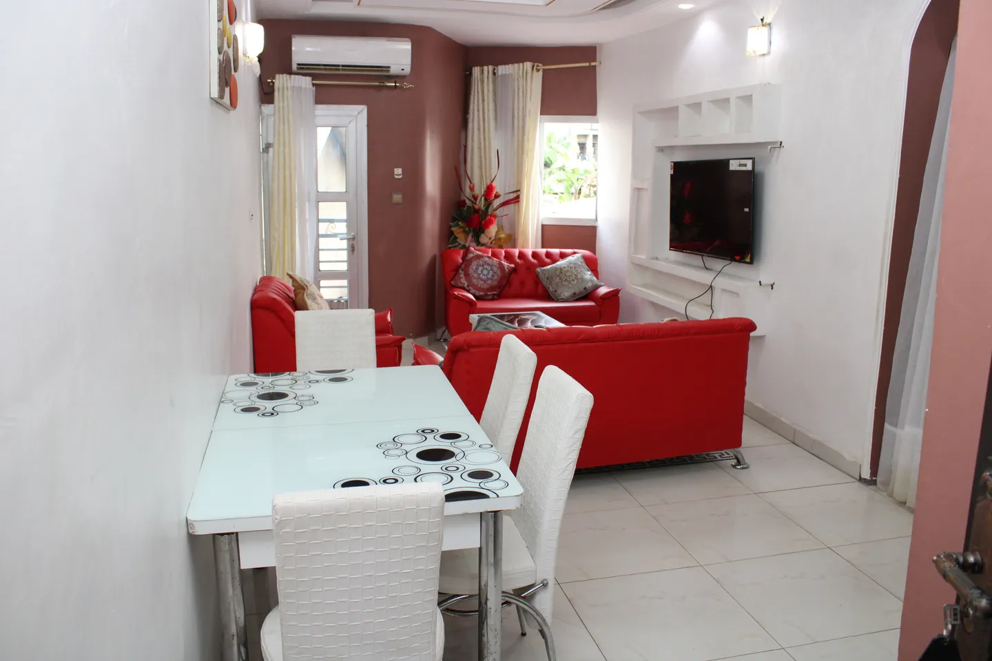Studio Meublé Ndobo Bonaberi , Douala (2/7)