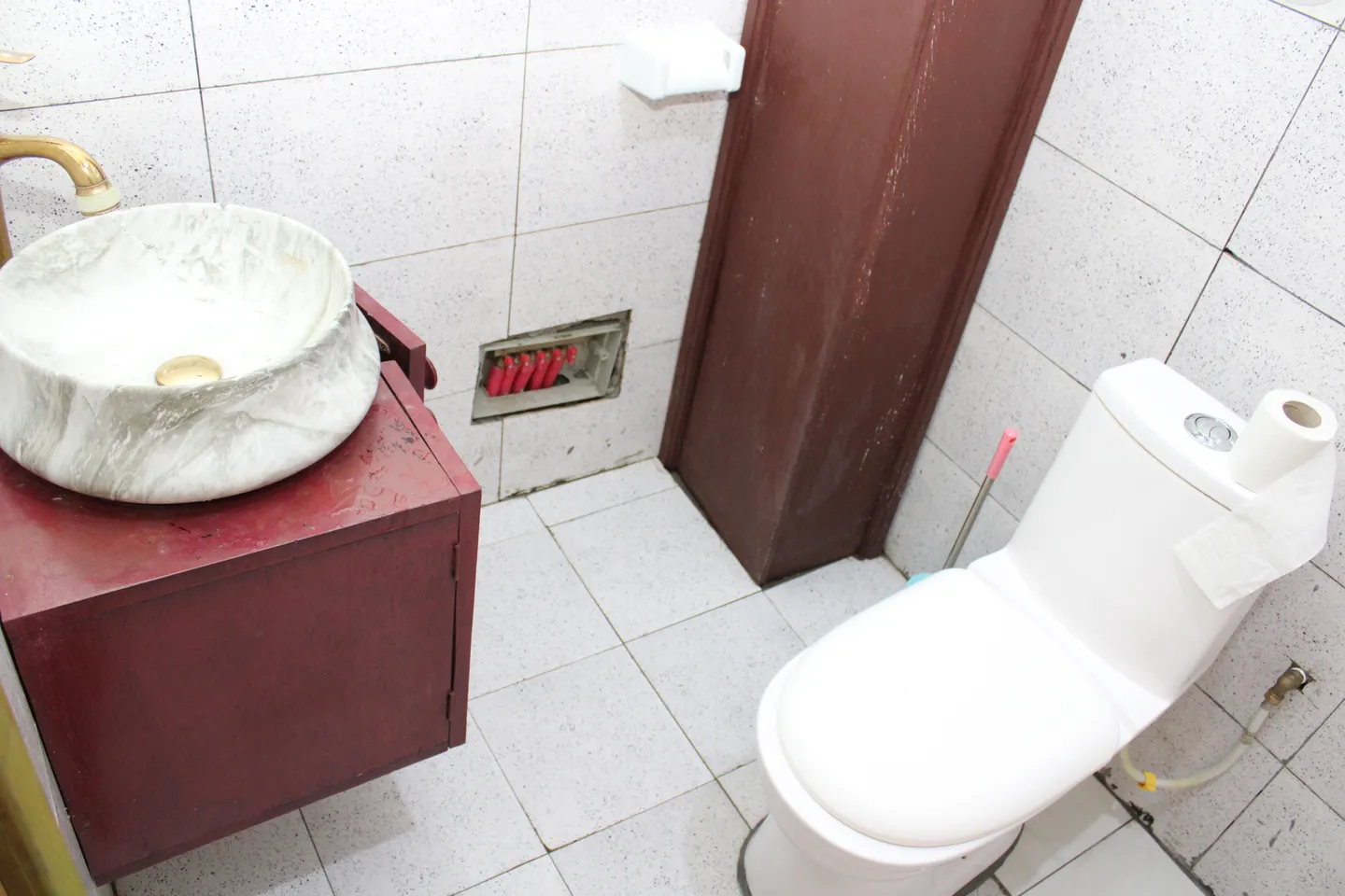 Studio Meublé Ndobo Bonaberi , Douala (7/7)