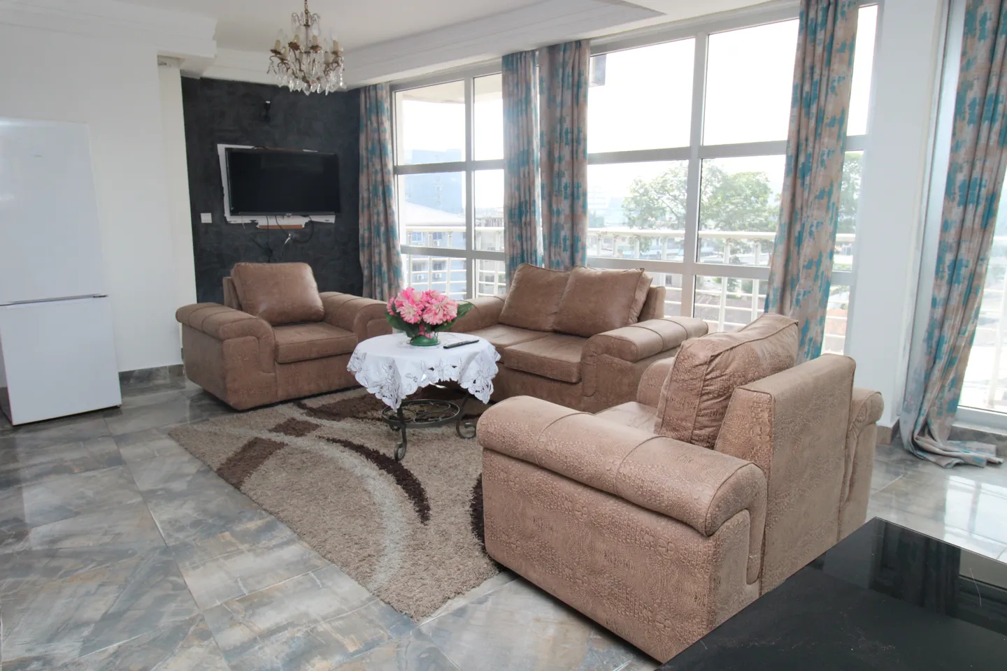 Appartement Meublé Akwa, Douala (1/14)