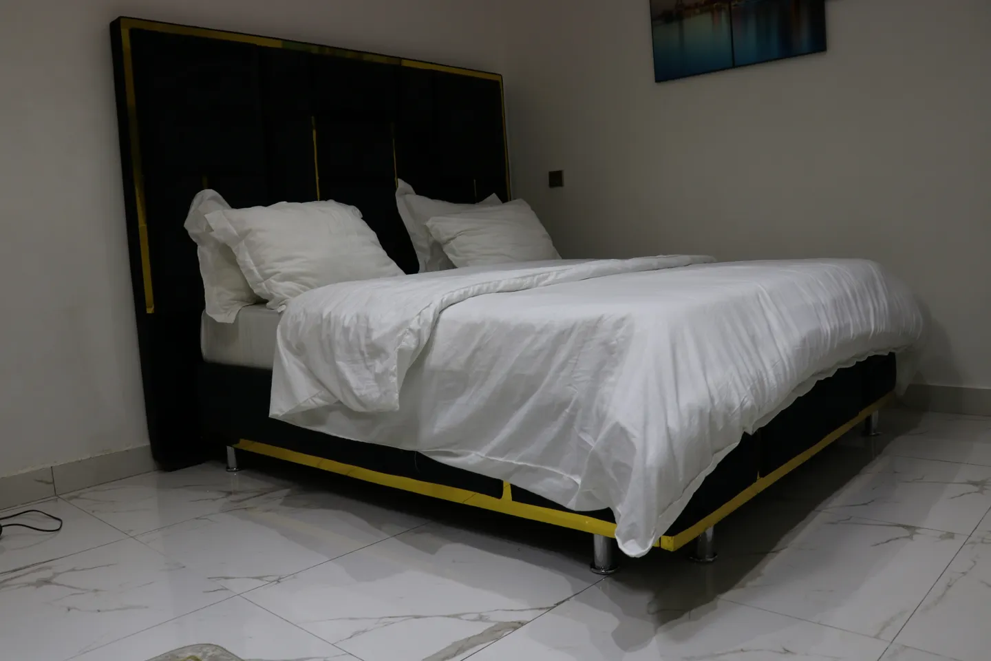 Chambre Meublée Bonaberi, Douala (1/12)