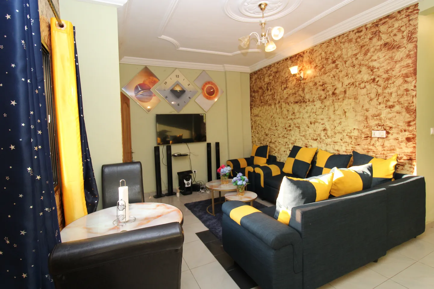 Studio Meublé Logpom, Douala (1/7)