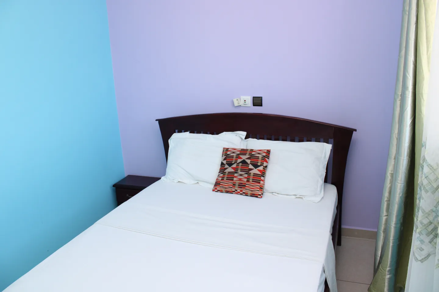 Appartement Meublé Bonamoussadi, Douala (9/19)