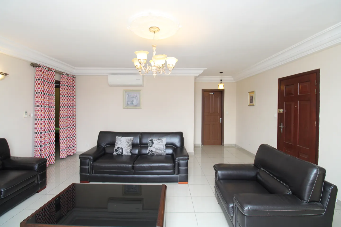 Appartement Meublé Santa Barbara Bonamoussadi, Douala (7/22)