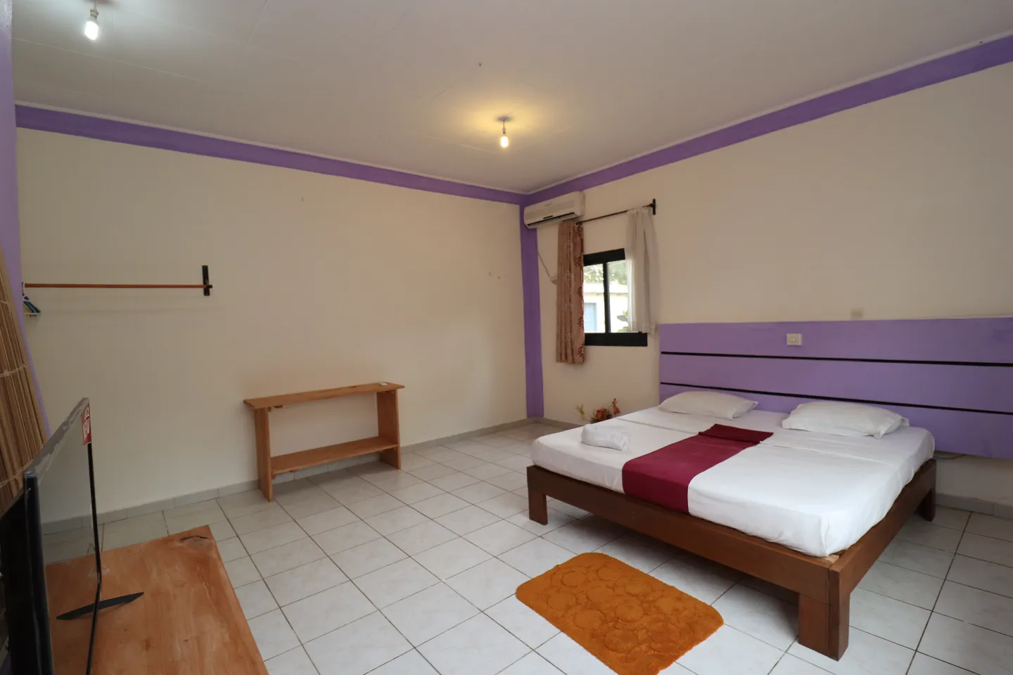 Chambre Meublée Carrefour Ebomé, Kribi (1/11)