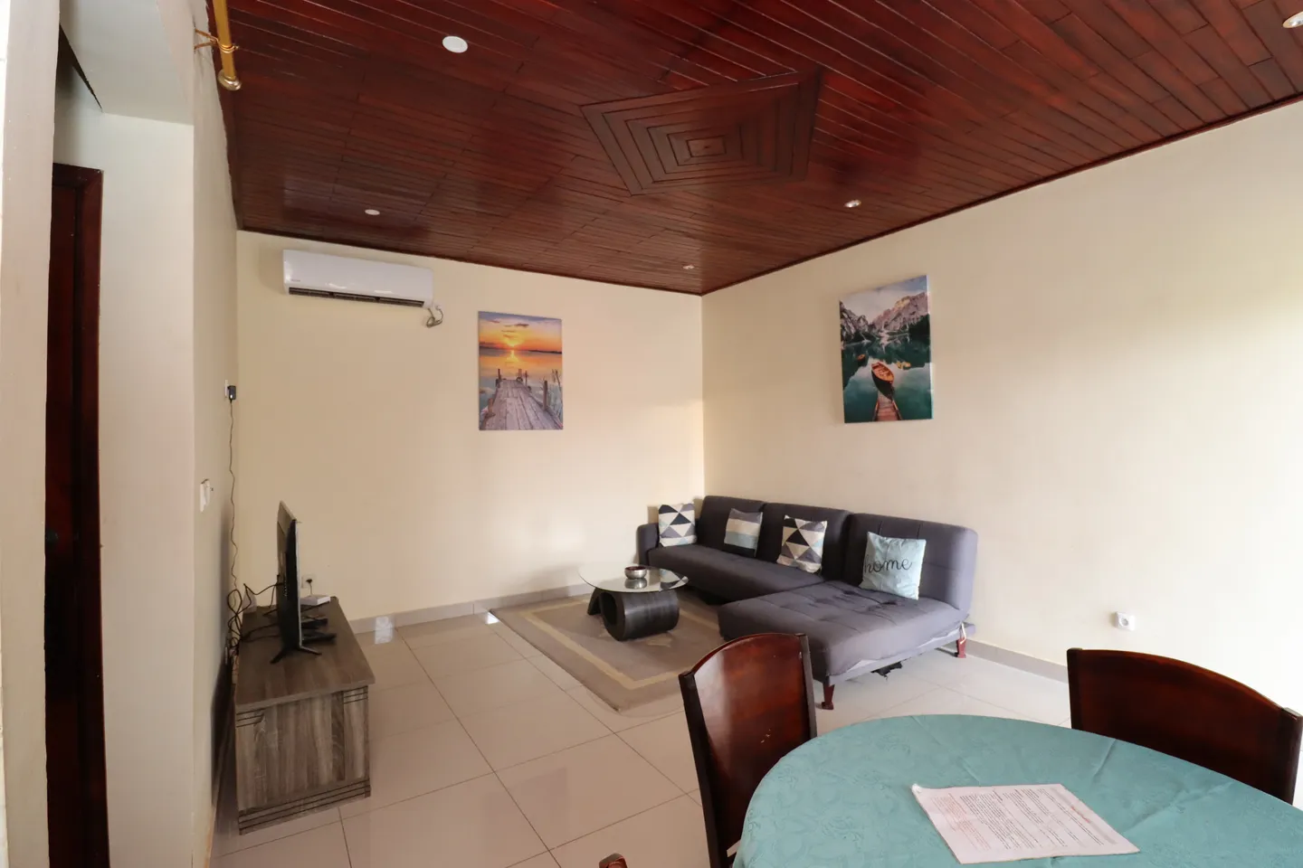 Appartement Meublé Mpangou, Kribi (2/10)