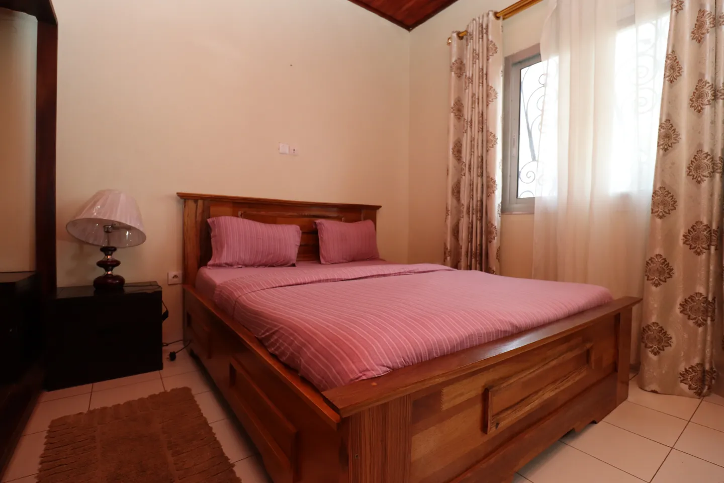 Appartement Meublé Mpangou, Kribi (4/10)
