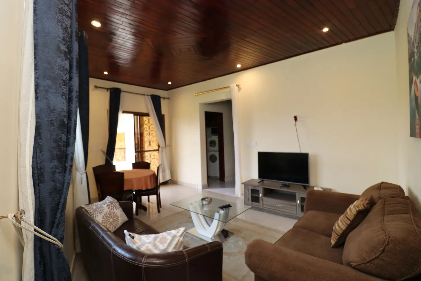 Appartement Meublé Mpangou, Kribi (2/11)