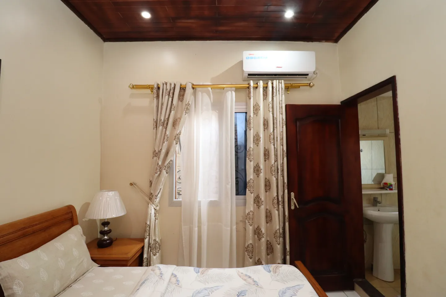 Appartement Meublé Mpangou, Kribi (8/11)