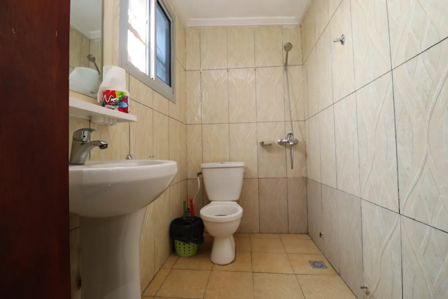 Appartement Meublé Mpangou, Kribi (9/11)