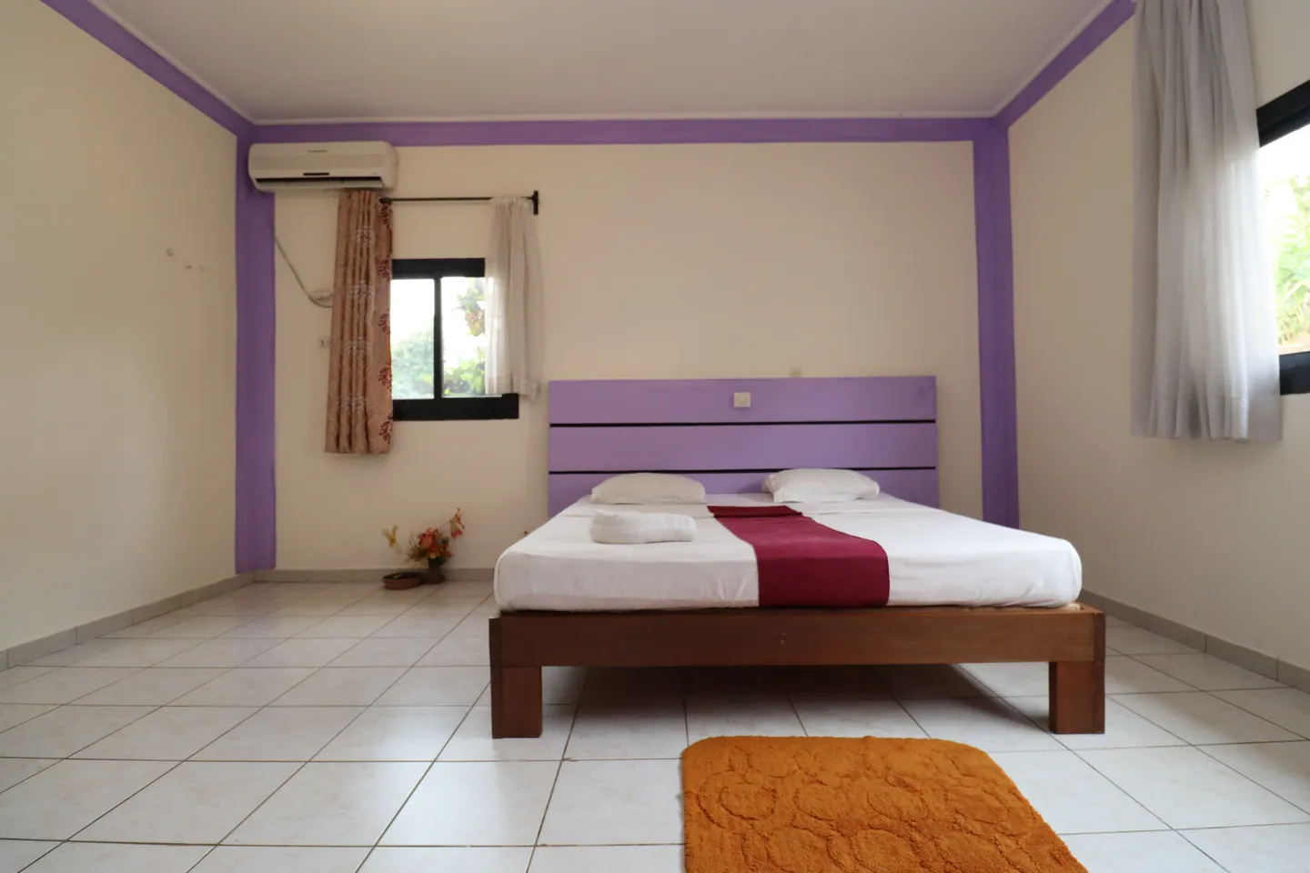 Chambre Meublée Carrefour Ebomé, Kribi (6/11)