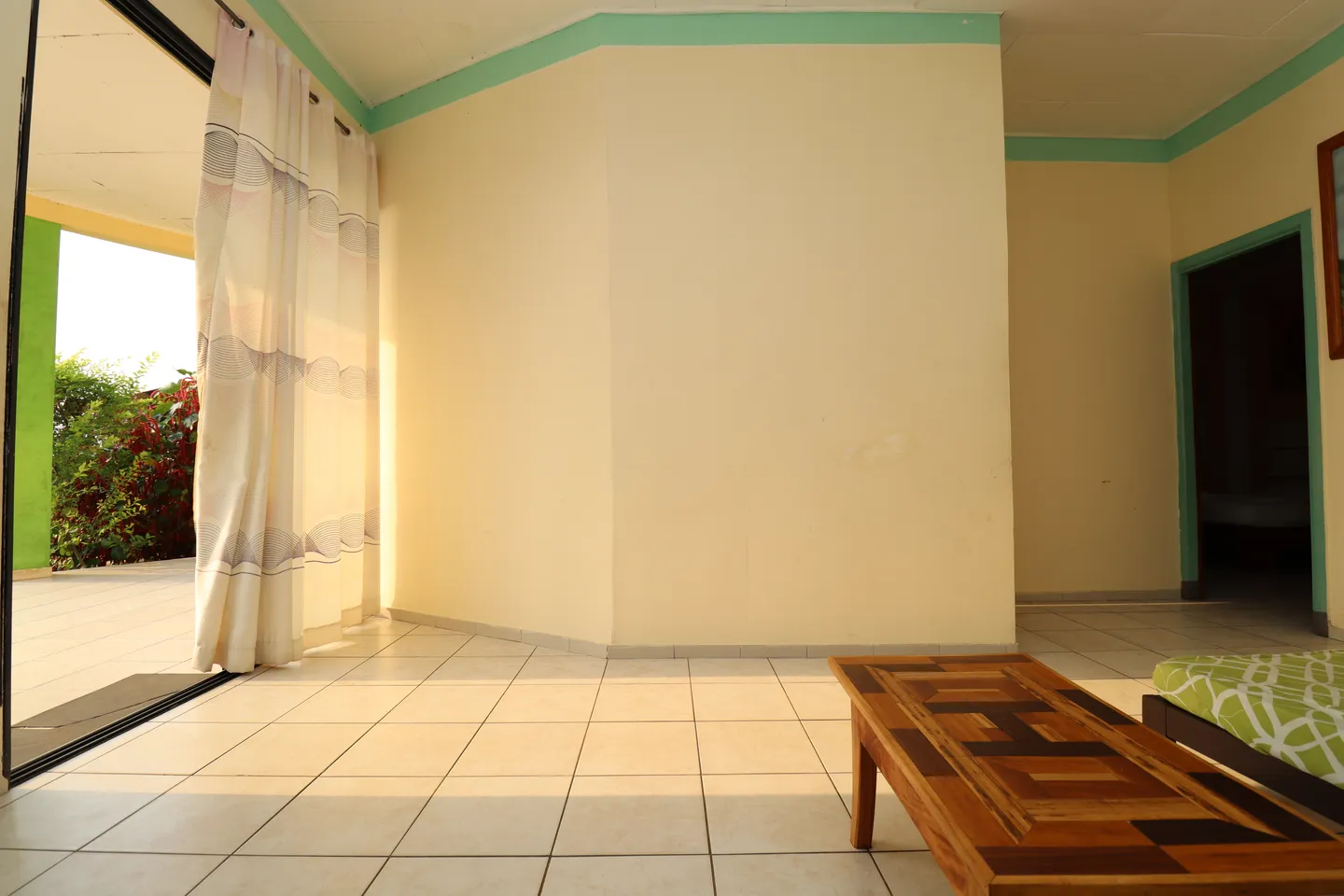 Appartement Meublé Carrefour Ebomé, Kribi (6/14)