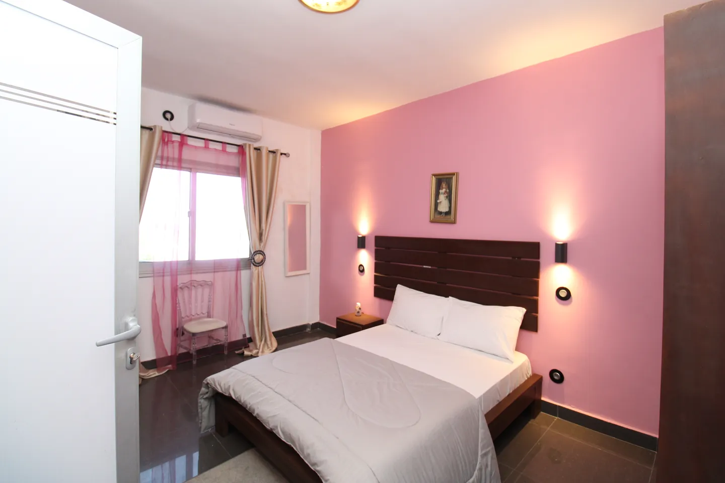 Studio Meublé Japoma Stade, Douala (5/12)