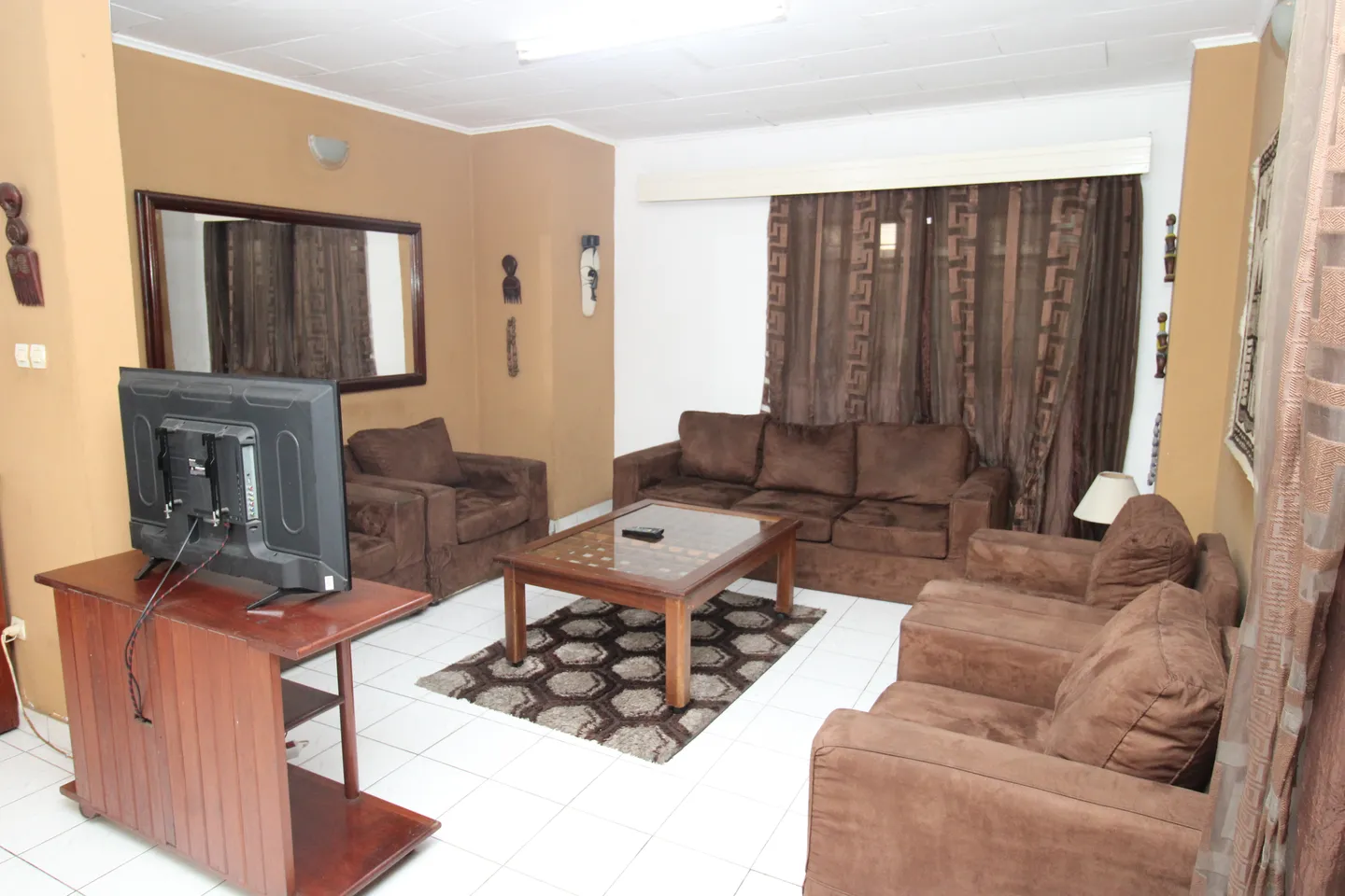 Appartement Meublé Bonapriso, Douala (1/20)