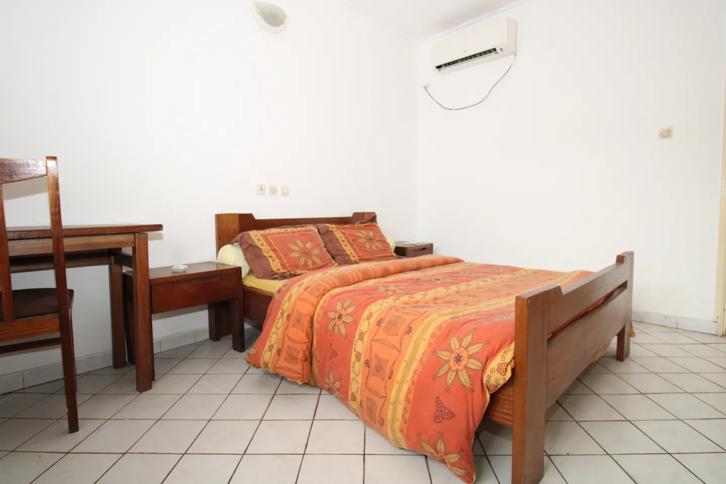 Appartement Meublé Bonapriso, Douala (6/18)
