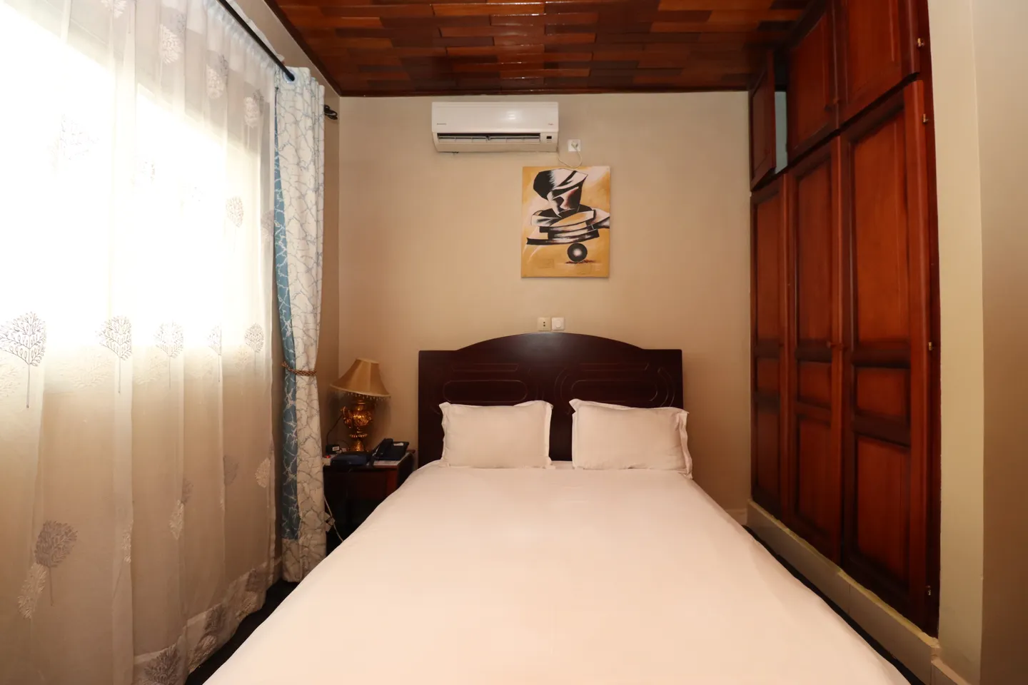 Chambre Meublée Denver Bonamoussadi, Douala (1/8)