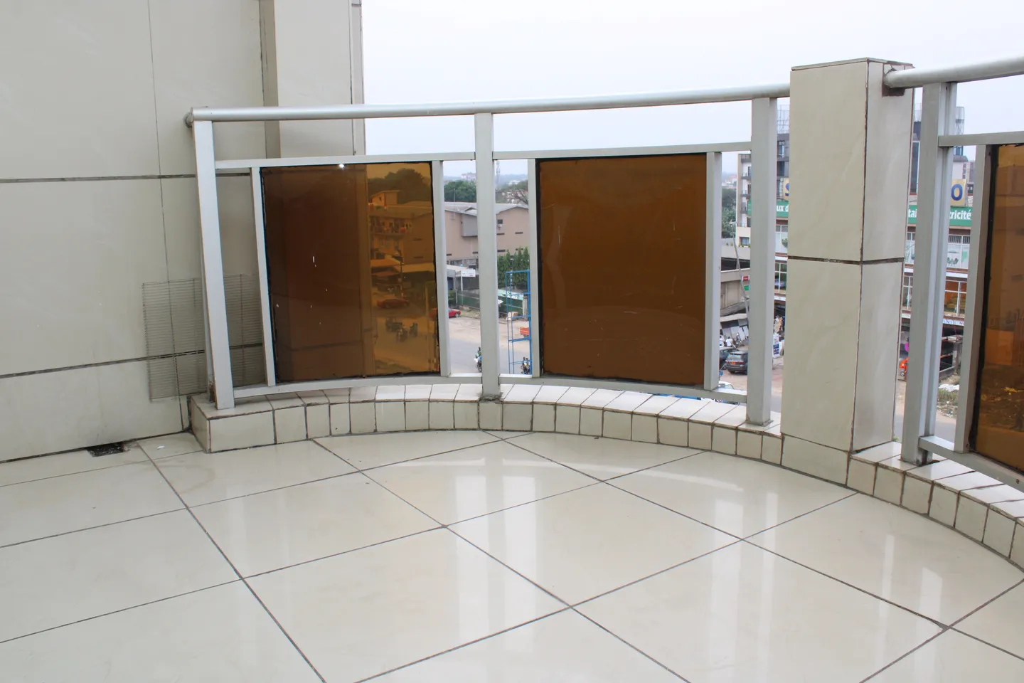 Appartement Meublé Bonamoussadi, Douala (2/19)