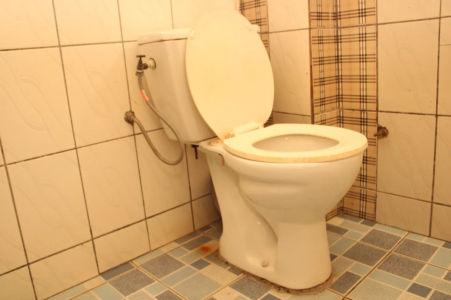 Studio Meublé Makepe, Douala (9/12)