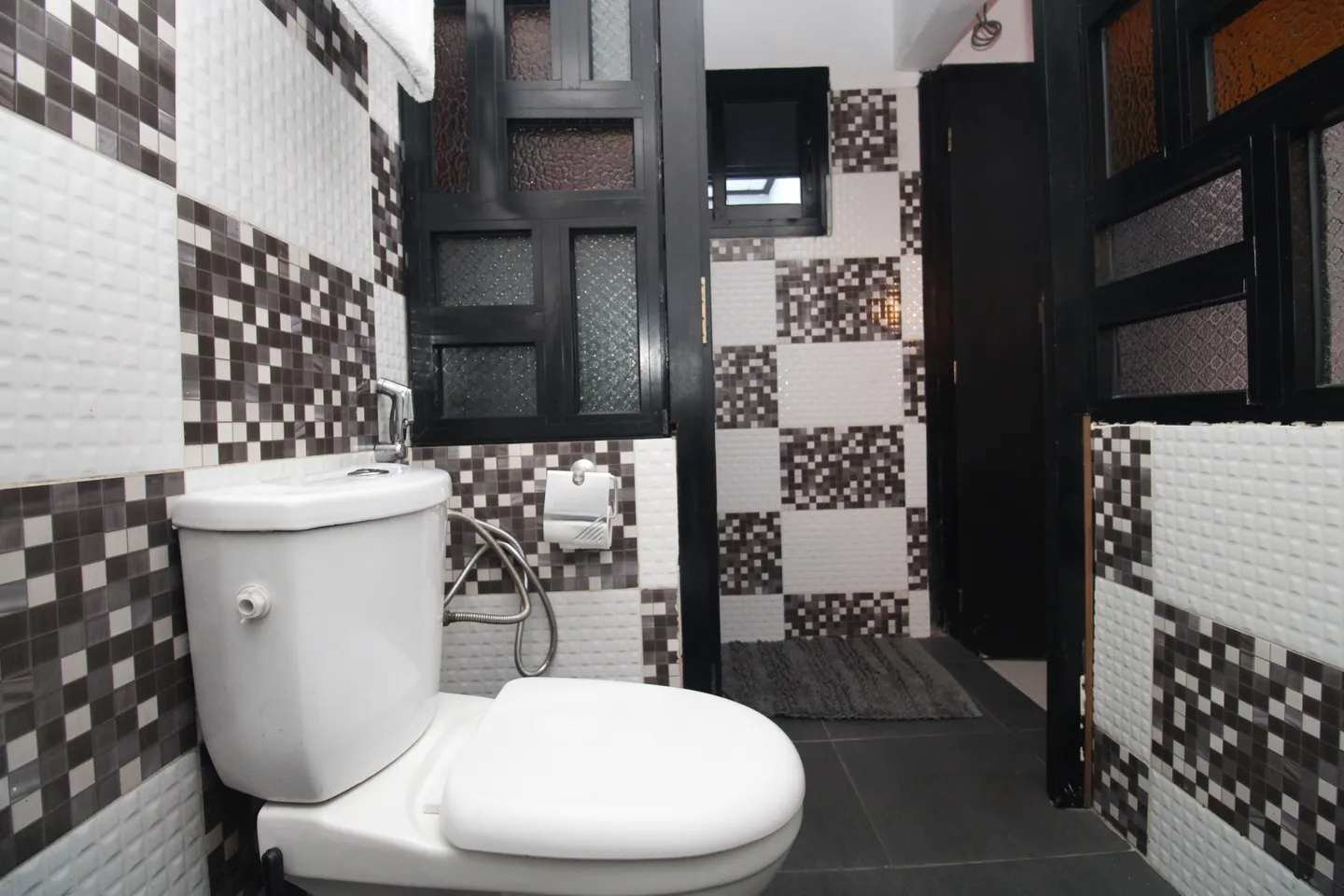 Chambre Meublée Bali, Douala (9/9)