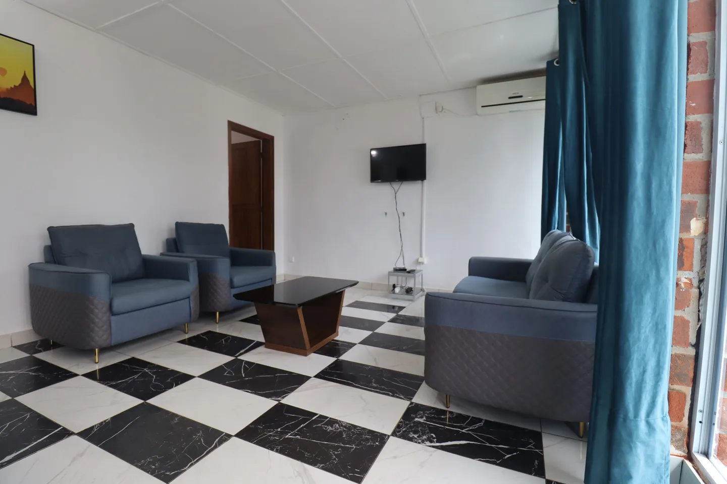 Appartement Meublé Bebambwe, Kribi (1/17)