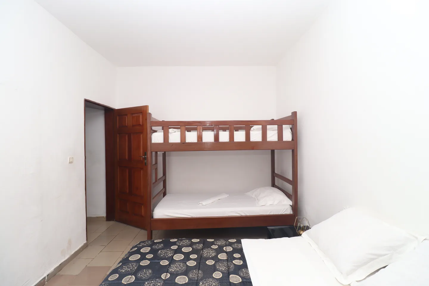 Appartement Meublé Ebouye , Kribi (7/14)