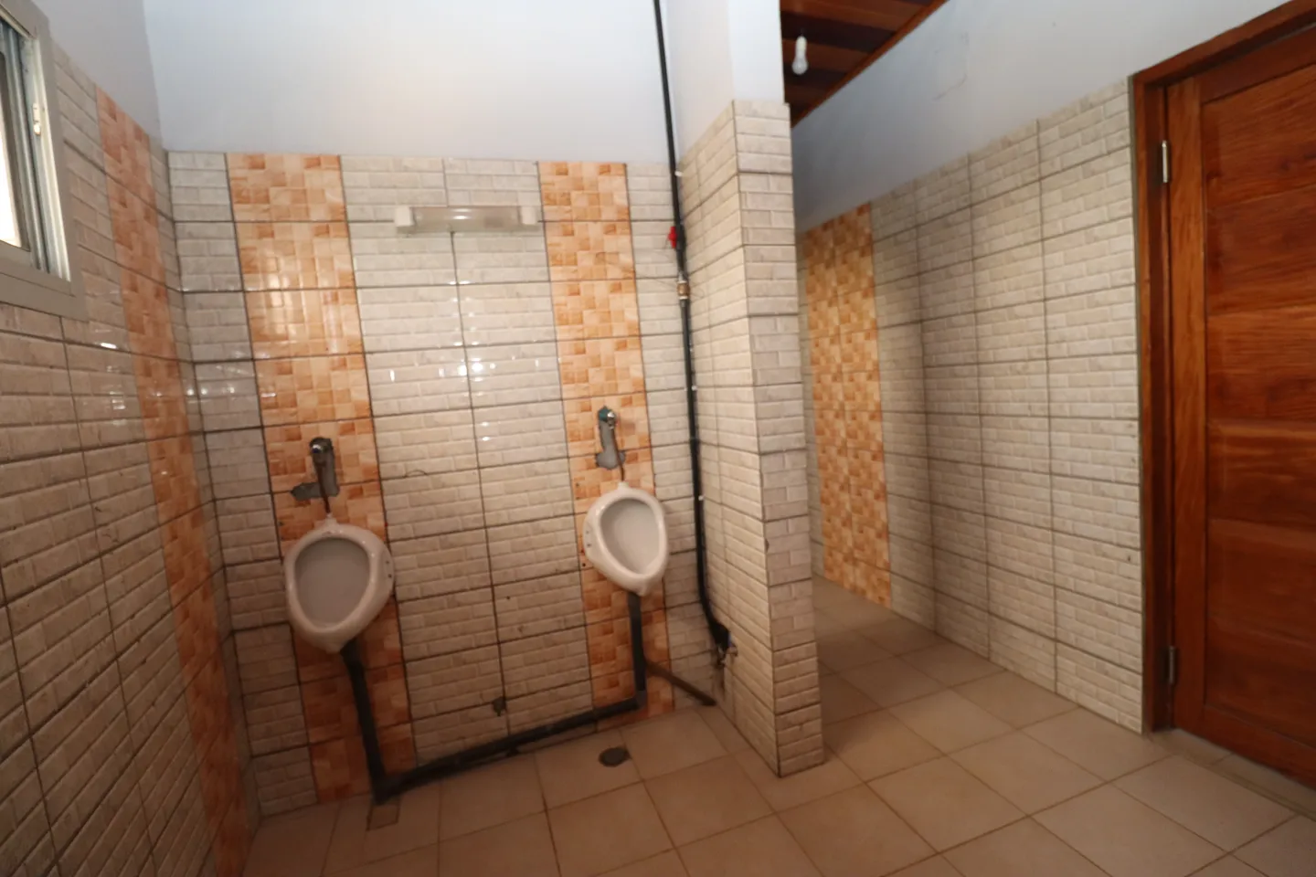 Studio Meublé Mahelet, Kribi (5/10)