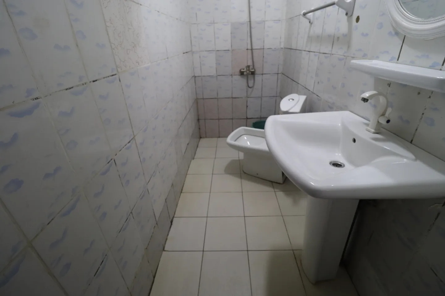 Hôtel Malabo Palace - HMP Chambre "Ventilée" (9/9)