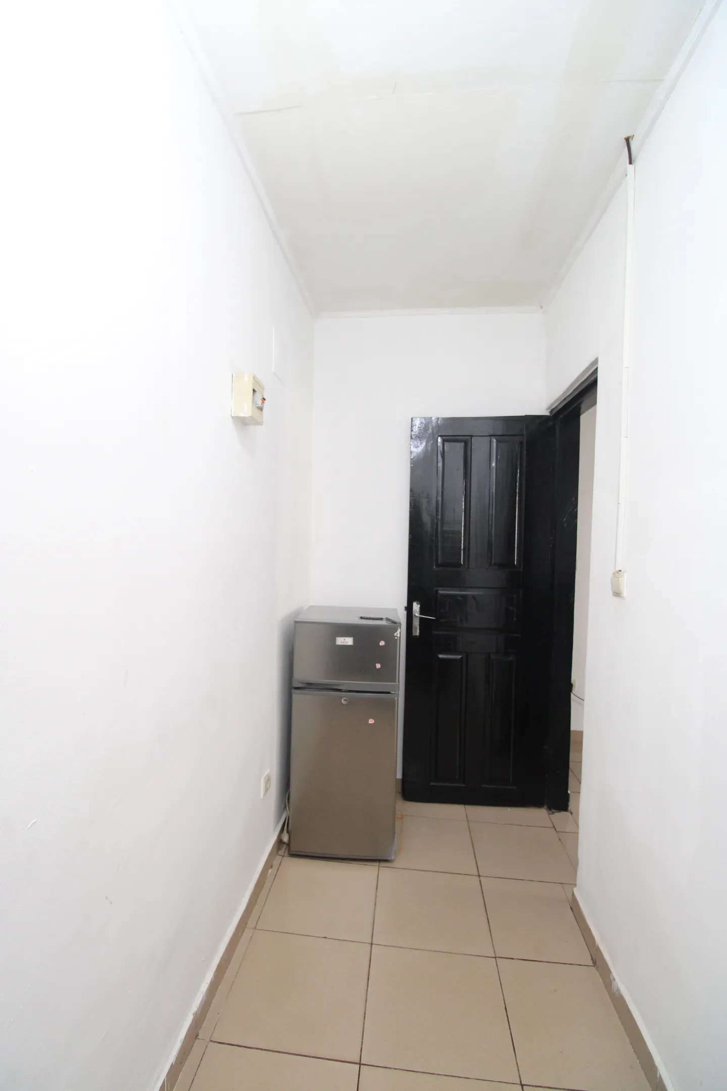 Studio Meublé Bonamoussadi, Douala (5/8)