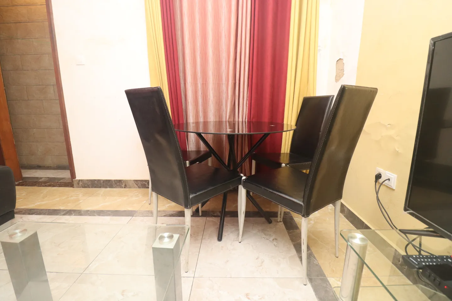 Studio Meublé Makepe, Douala (3/8)