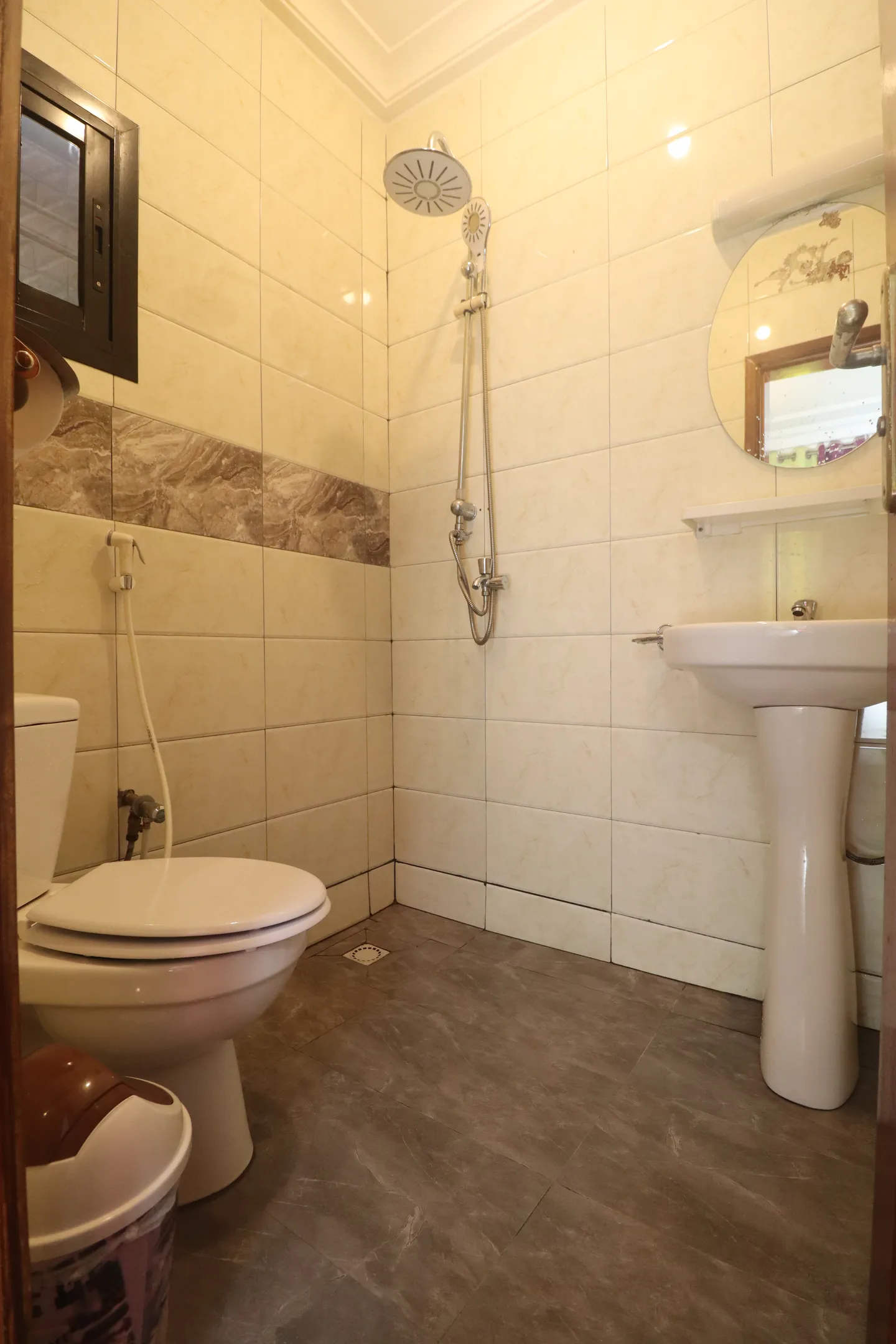 Studio Meublé Makepe, Douala (7/8)