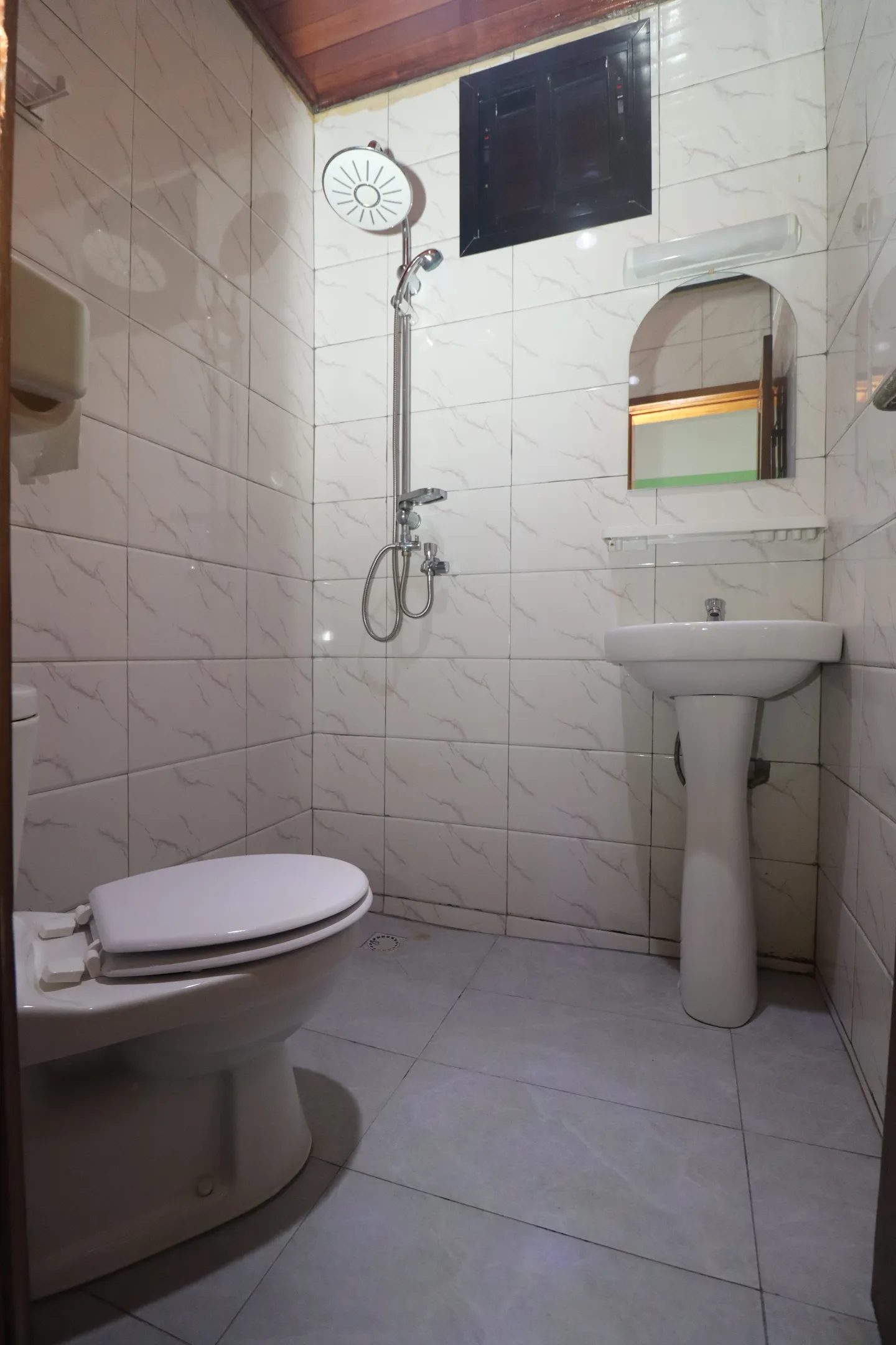Appartement Meublé Makepe, Douala (8/13)