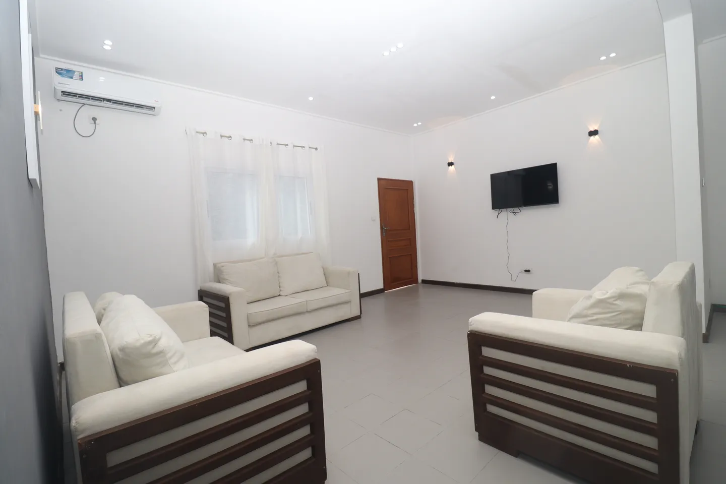 Appartement Meublé Mbeka'a , Kribi (2/18)