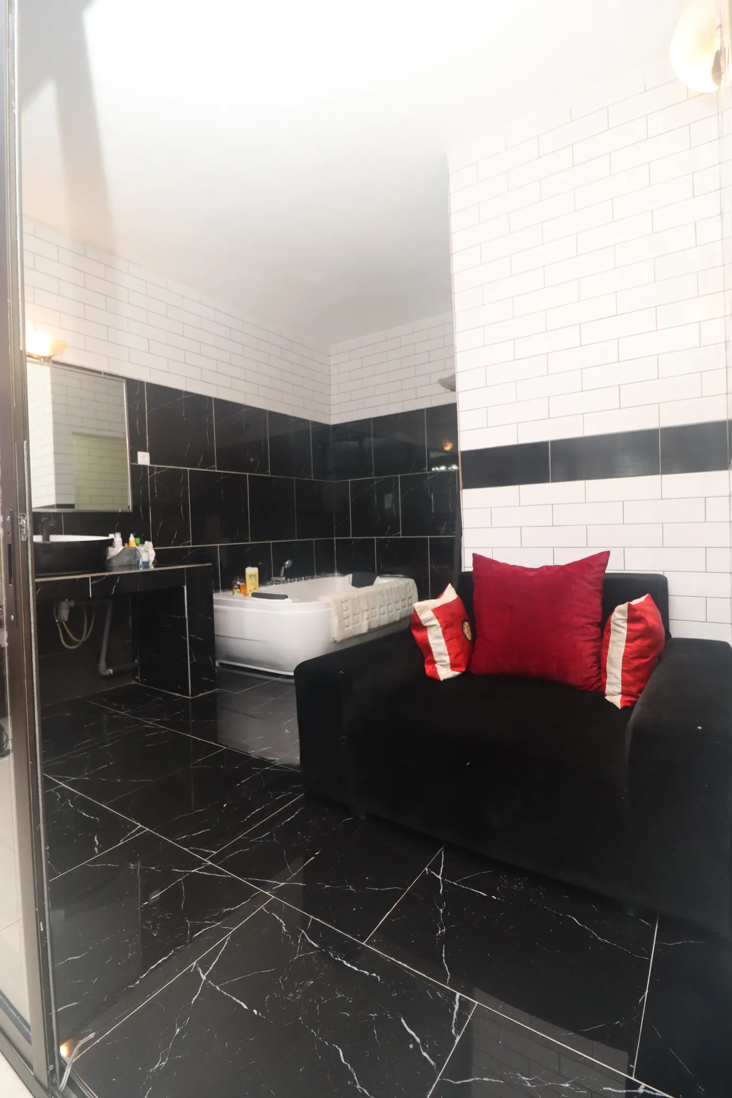 Chambre Meublée Deido, Douala (3/20)
