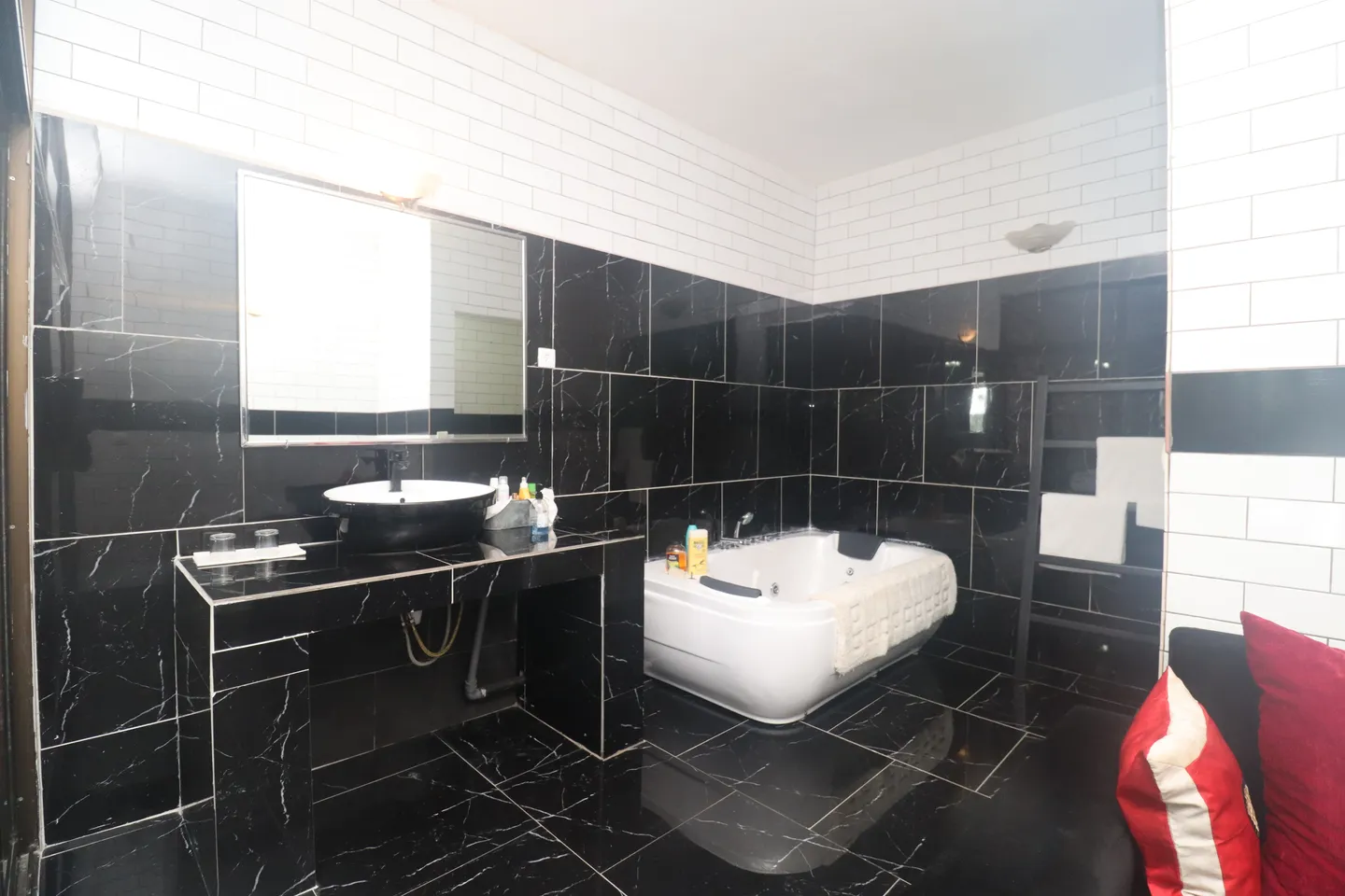 Chambre Meublée Deido, Douala (6/20)