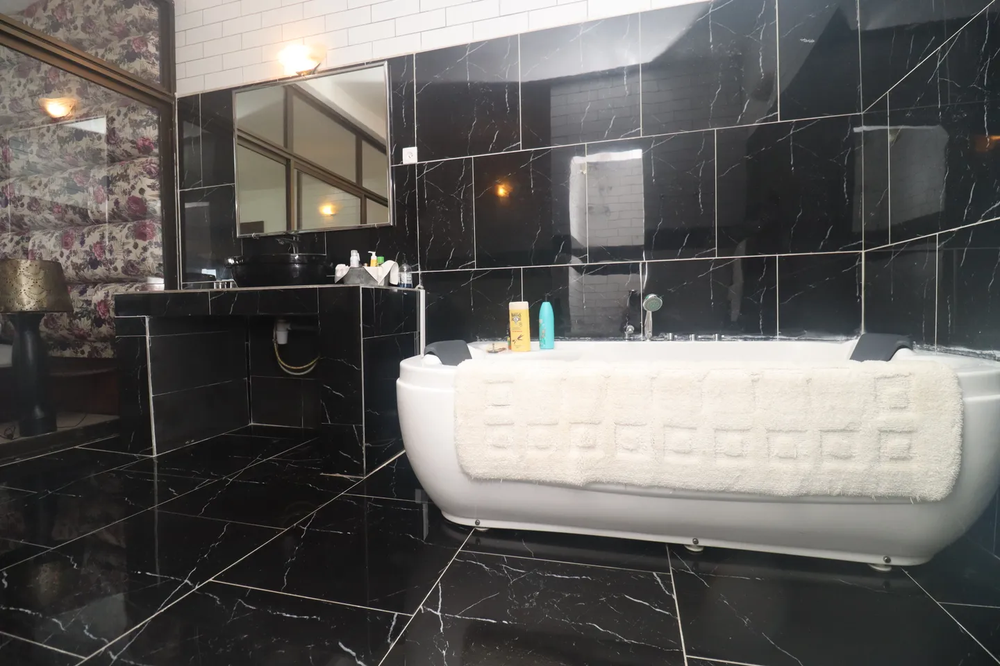 Chambre Meublée Deido, Douala (8/20)