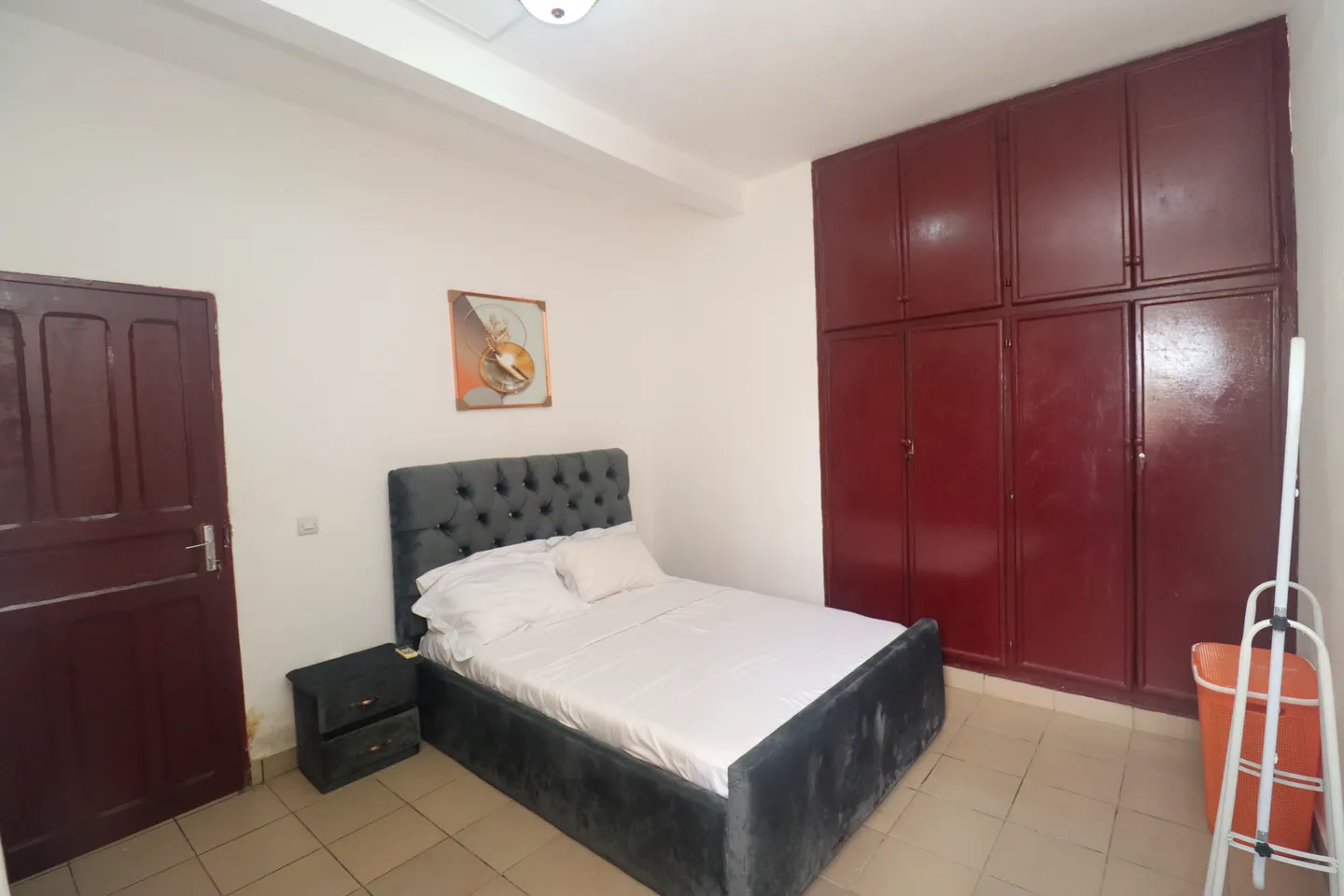Appartement Meublé Bonamoussadi, Douala (6/12)