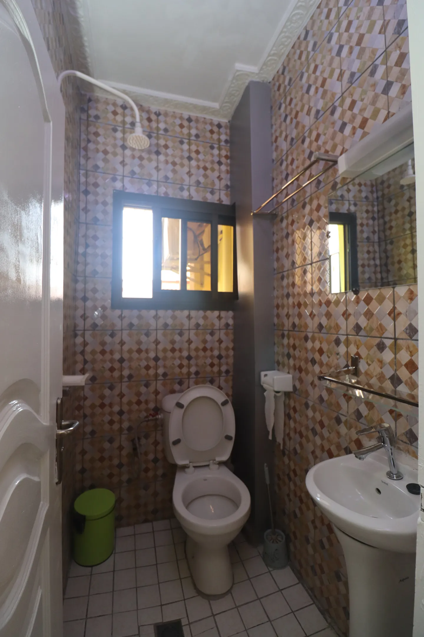 Appartement Meublé Kotto, Douala (6/9)