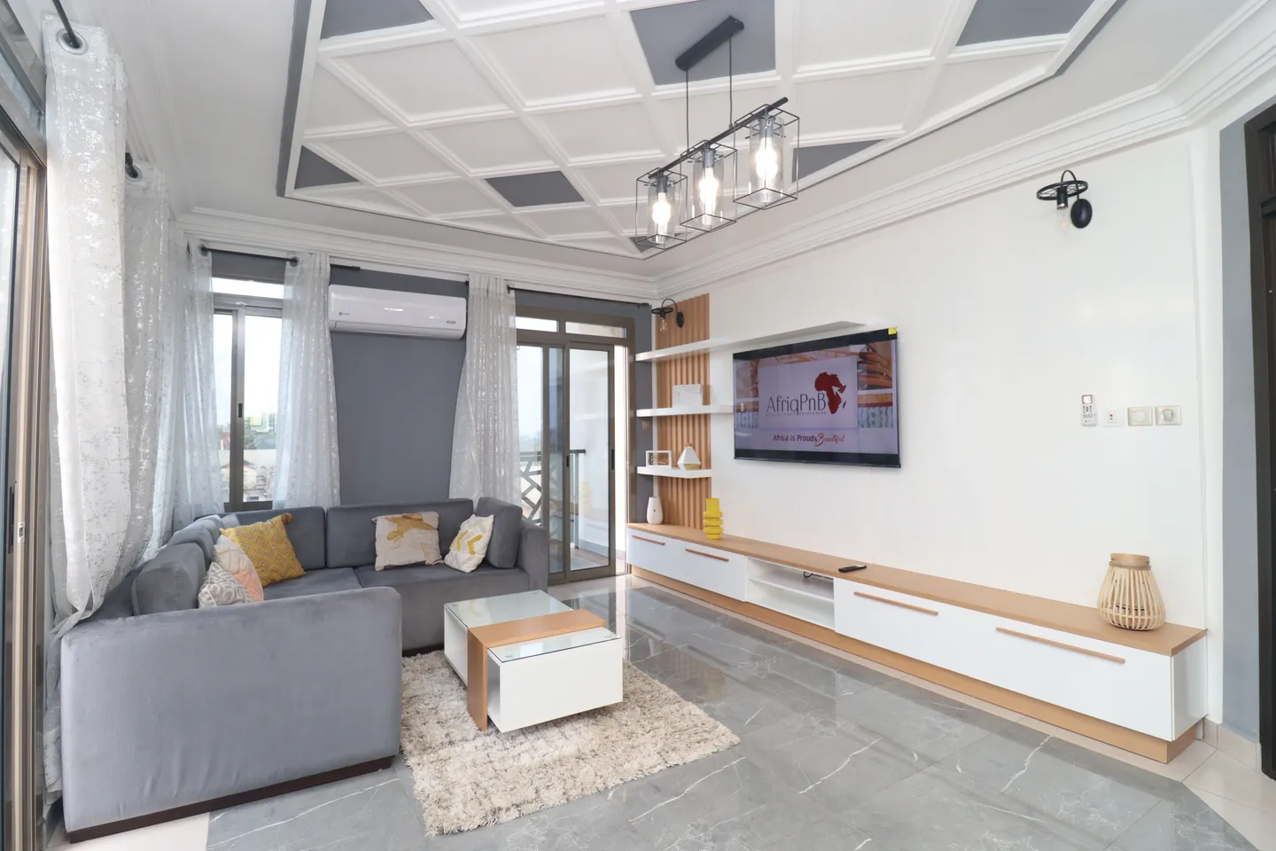 Appartement Meublé Makepe St Tropez, Douala (1/18)