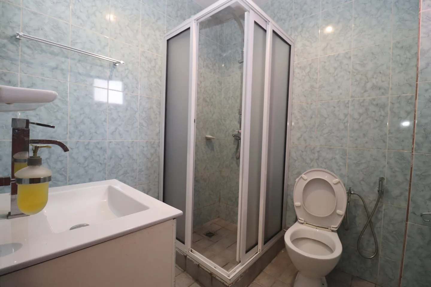 Studio Meublé Bepanda, Douala (7/7)