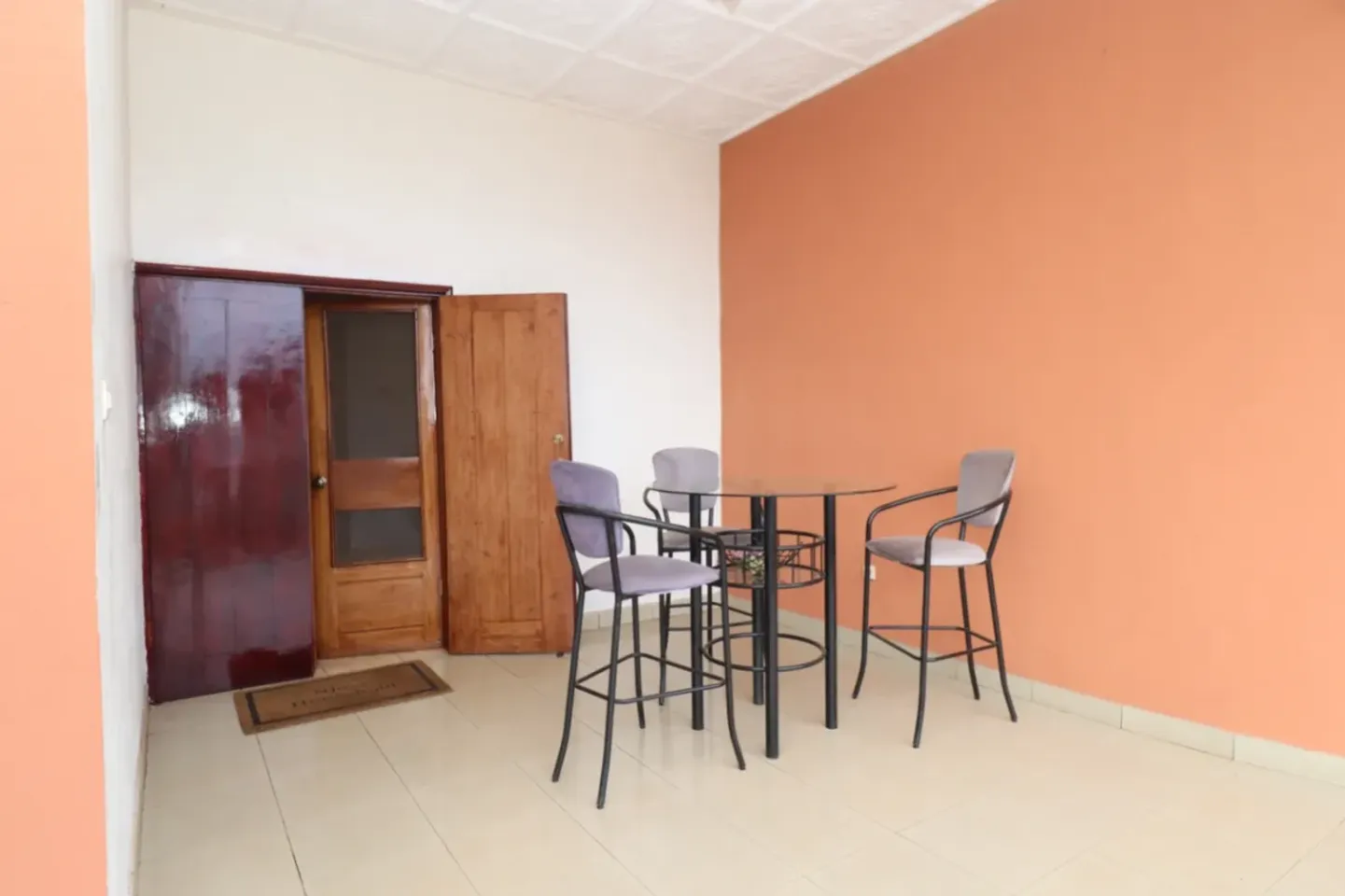 Studio Meublé Mokundange, Limbé (4/7)