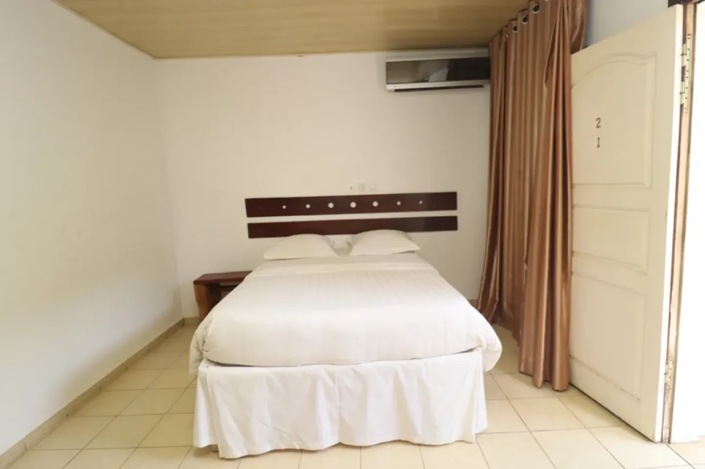 Hôtel Holiday Lodge - HHL Chambre "Standard" (1/11)